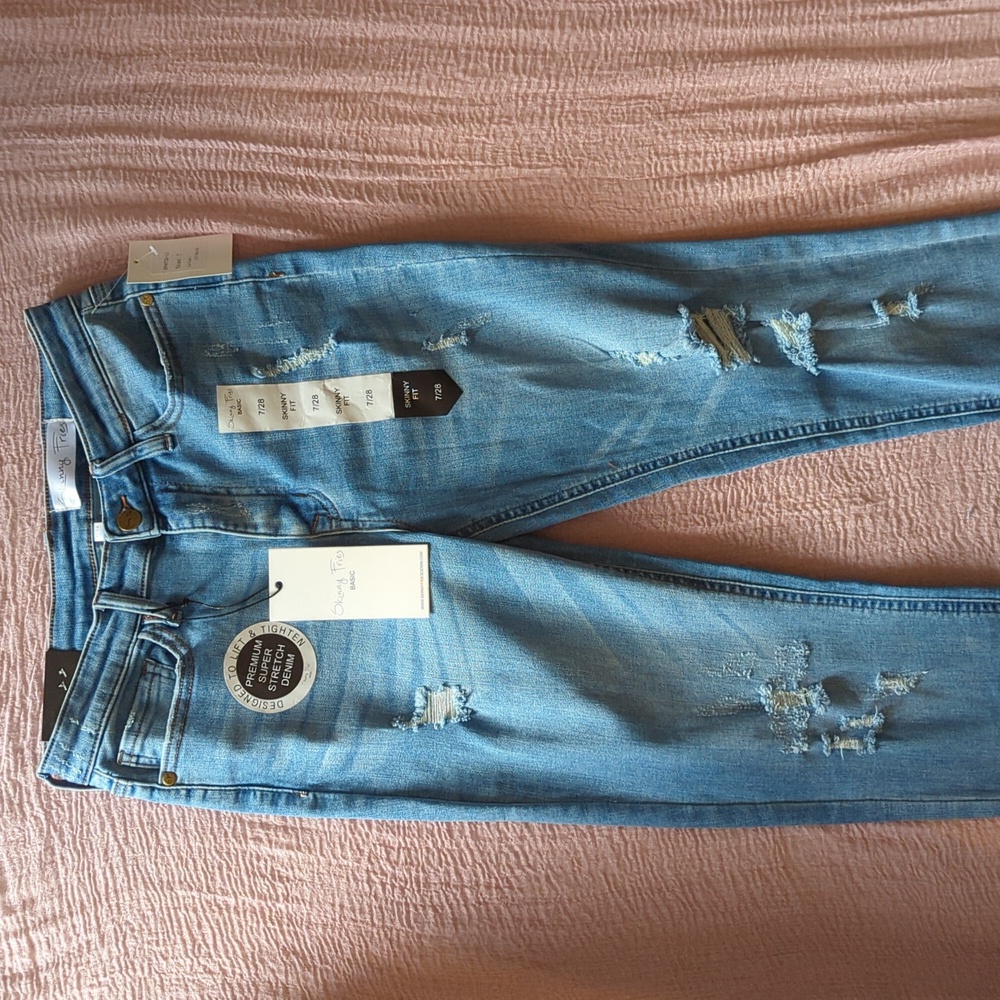 Skinny Fries Jeans Mid High Skinny 7/28 NWT